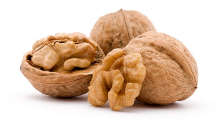 Walnuts are a product containing B vitamins